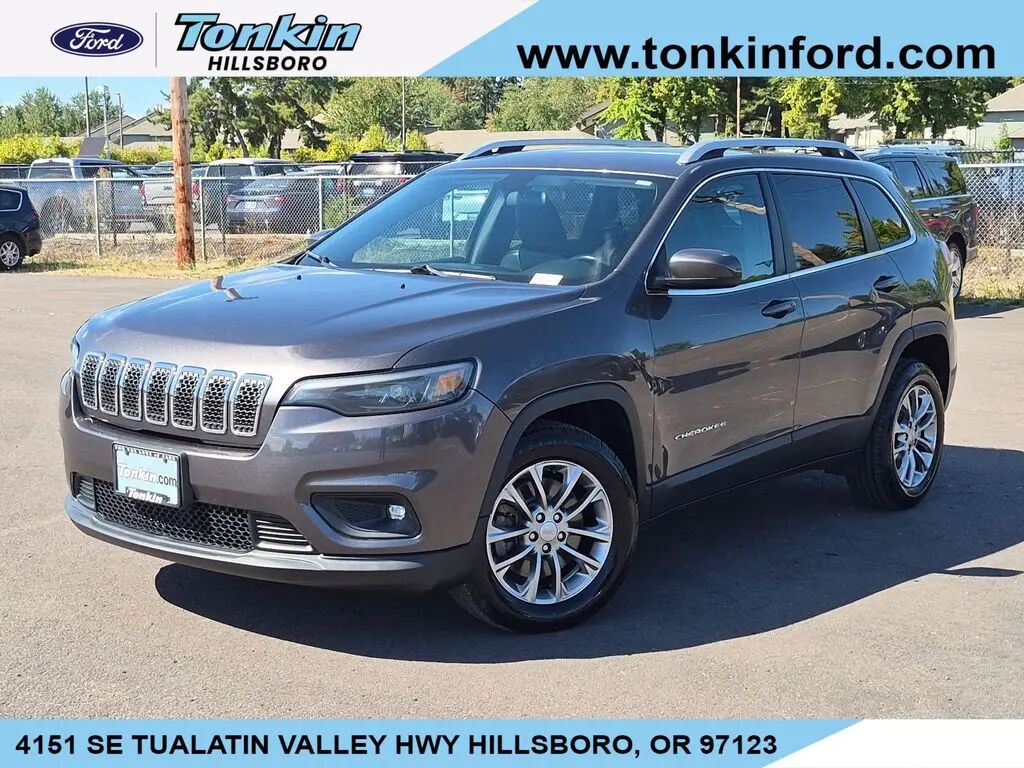 2019 Jeep Cherokee Latitude Plus — photo 1 of 26