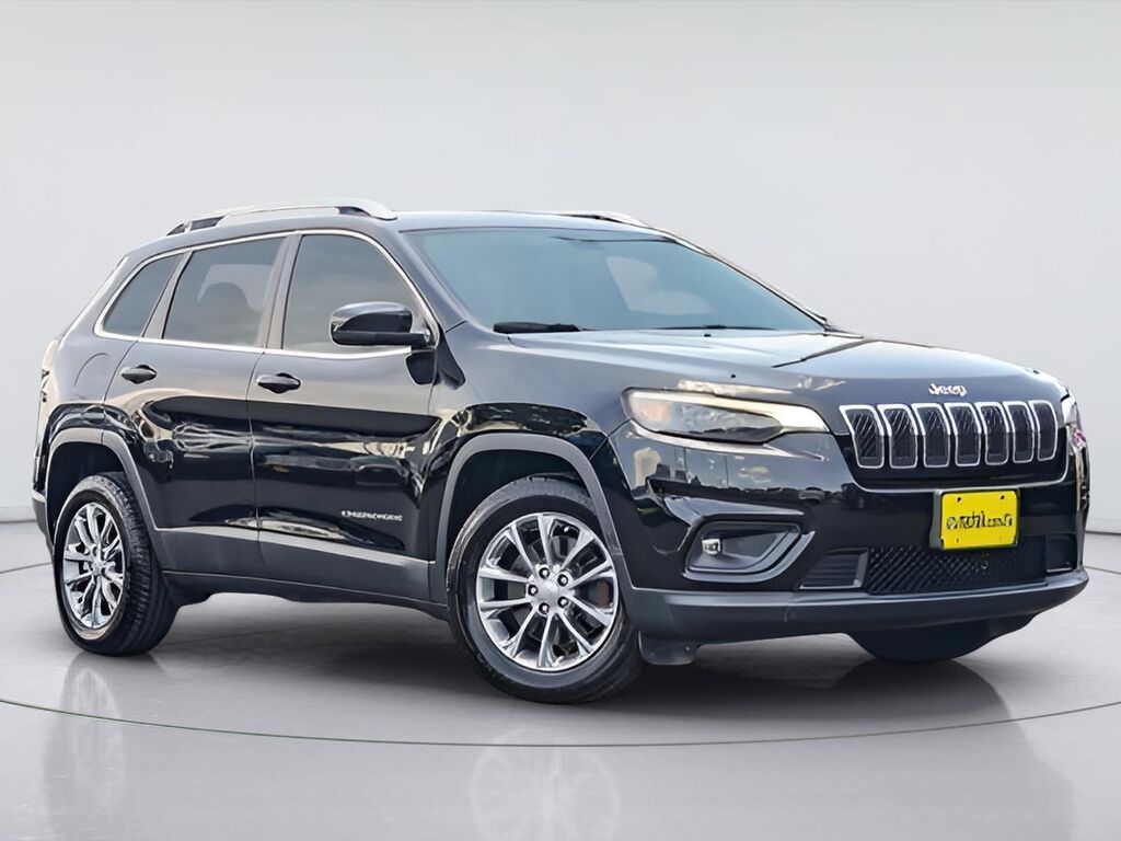 2020 Jeep Cherokee Latitude Plus — photo 1 of 3