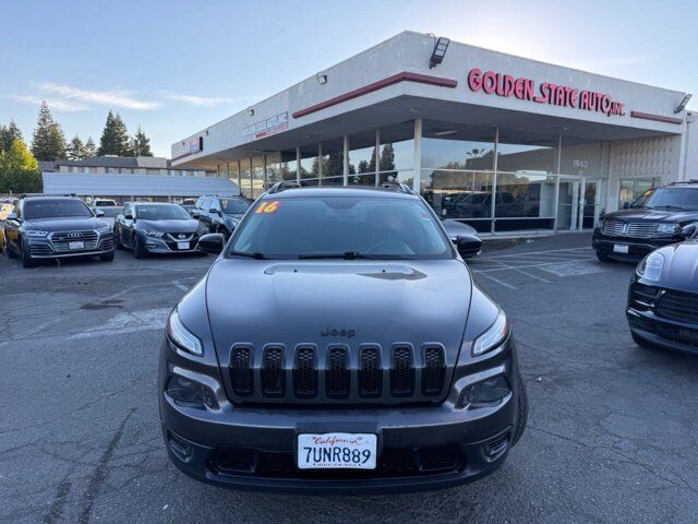 2016 Jeep Cherokee Altitude