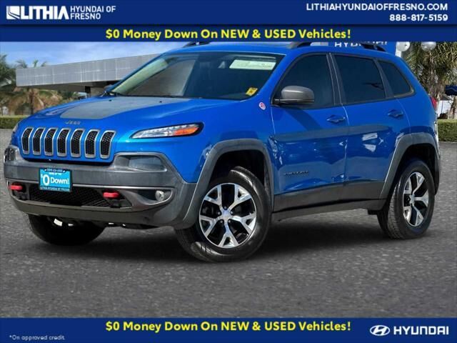 2018 Jeep Cherokee Trailhawk — photo 1 of 13