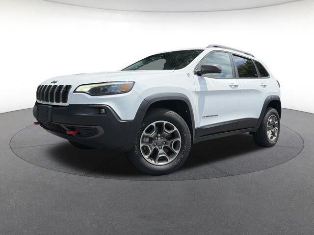 2020 Jeep Cherokee Trailhawk — photo 1 of 13