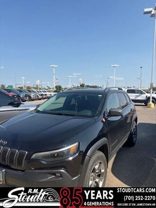 2019 Jeep Cherokee Trailhawk — photo 1 of 2