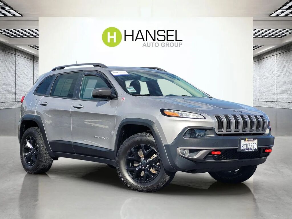 2018 Jeep Cherokee Trailhawk — photo 1 of 25