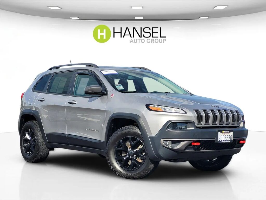 2018 Jeep Cherokee Trailhawk — photo 1 of 12