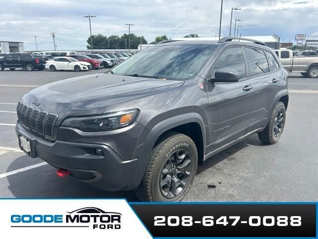 2021 Jeep Cherokee Trailhawk — photo 1 of 59