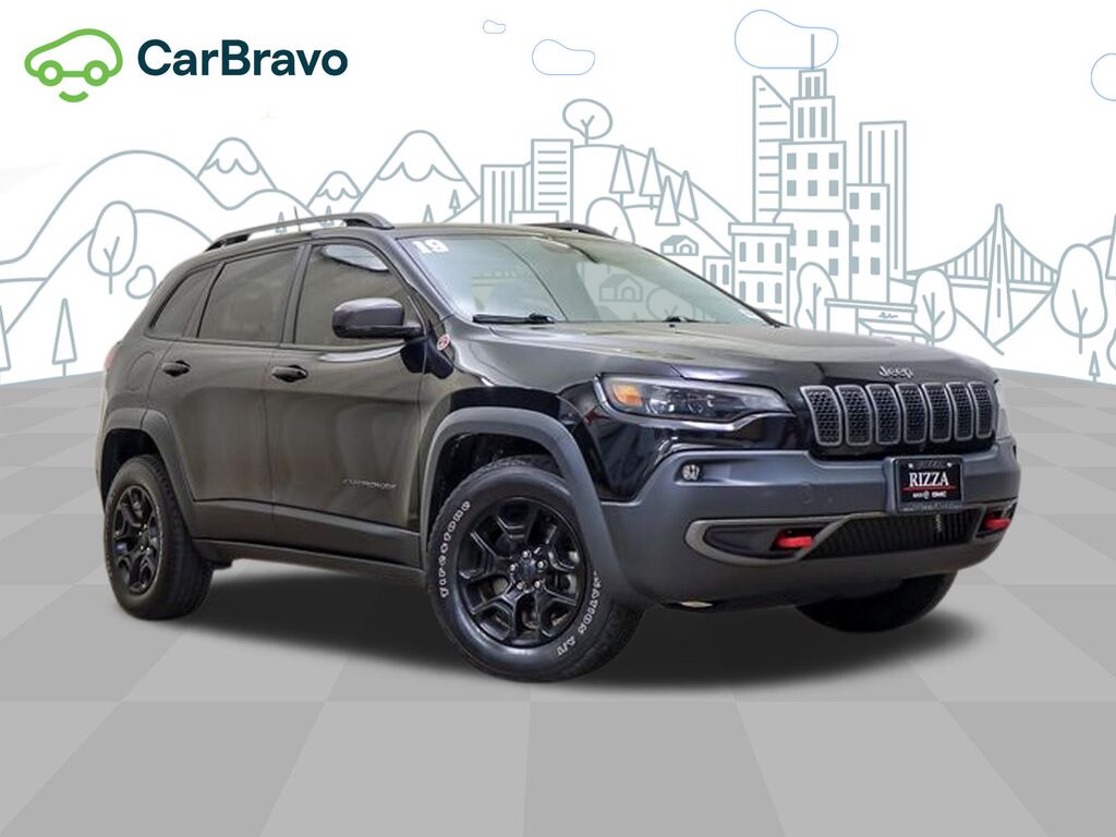 2019 Jeep Cherokee Trailhawk 4x4 — photo 1 of 6
