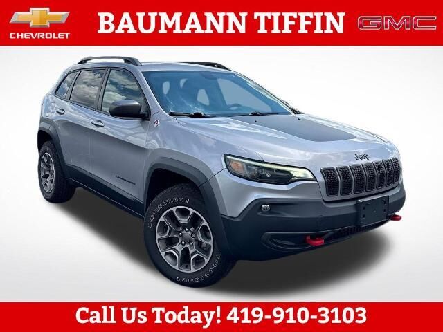 2020 Jeep Cherokee Trailhawk — photo 1 of 13