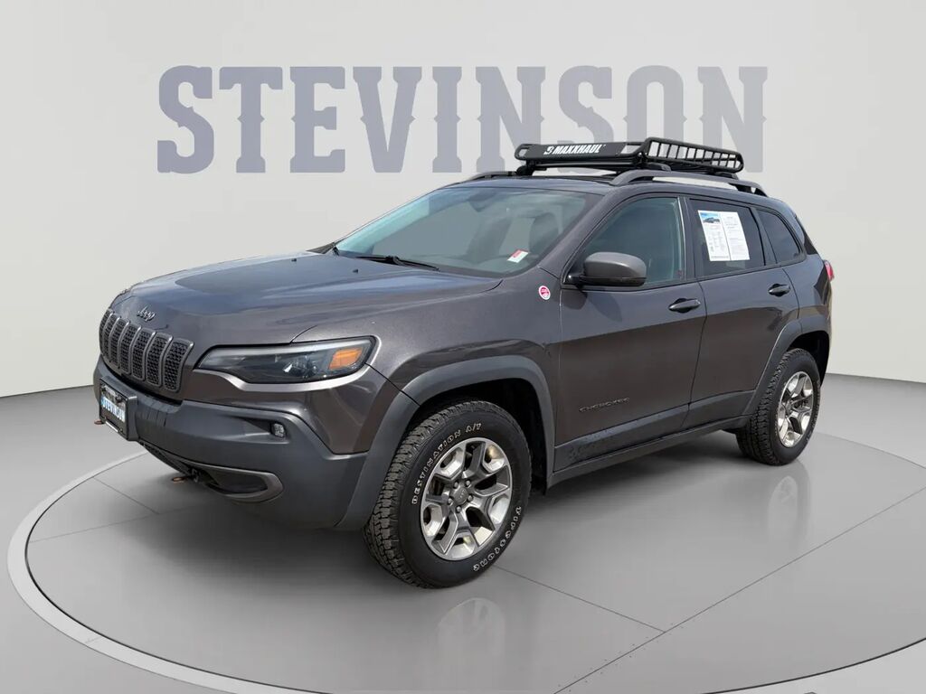 2019 Jeep Cherokee Trailhawk — photo 1 of 13