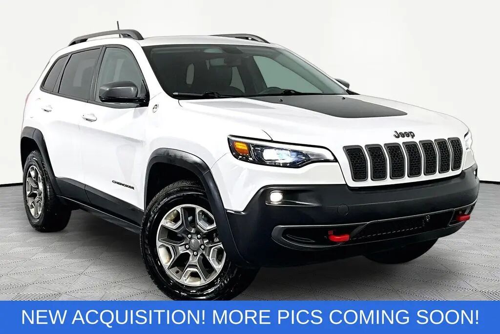 2019 Jeep Cherokee Trailhawk — photo 1 of 13