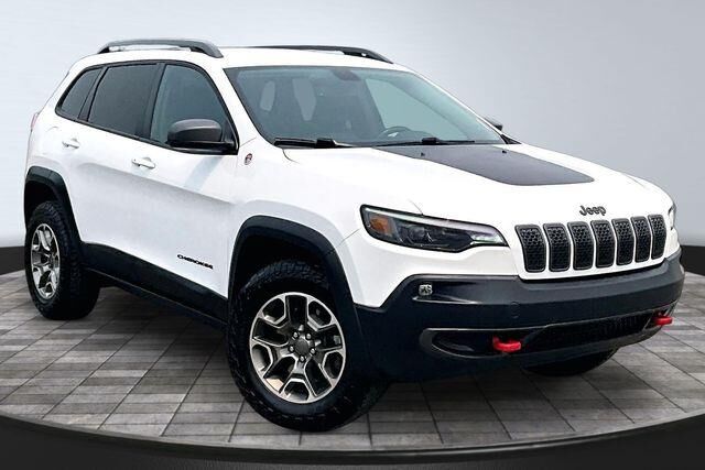 2020 Jeep Cherokee Trailhawk — photo 1 of 26