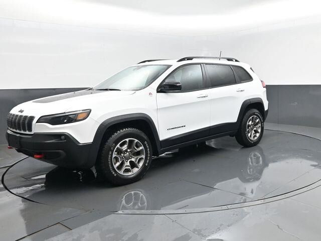 2022 Jeep Cherokee Trailhawk — photo 1 of 13