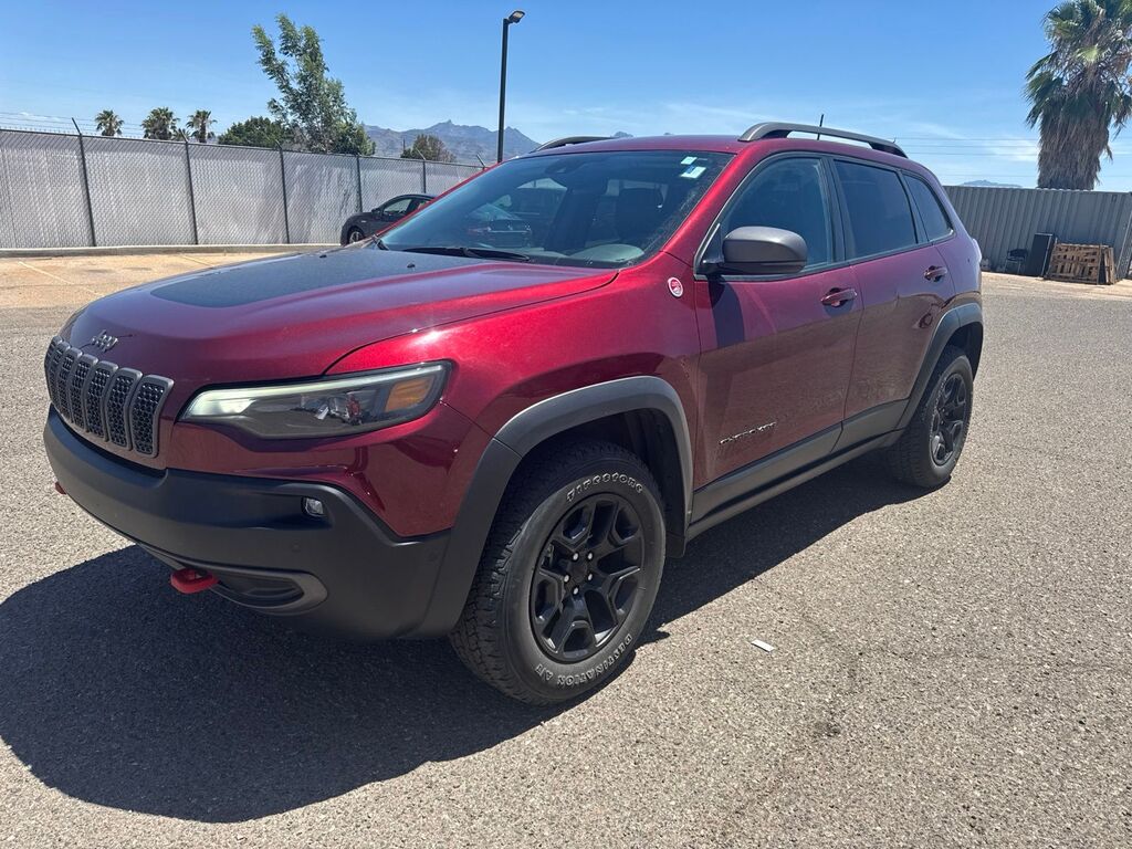 2021 Jeep Cherokee Trailhawk — photo 1 of 13