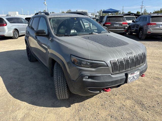 2022 Jeep Cherokee Trailhawk