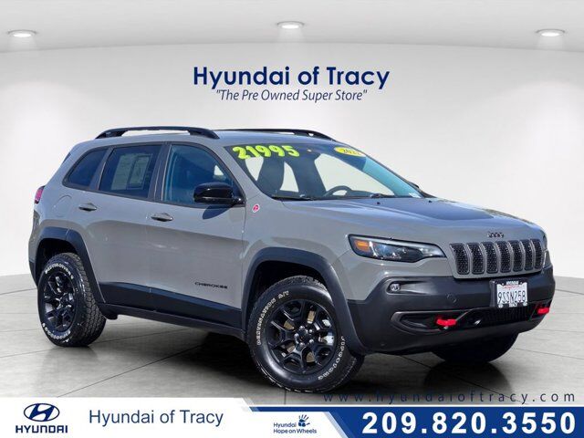 2022 Jeep Cherokee Trailhawk — photo 1 of 22