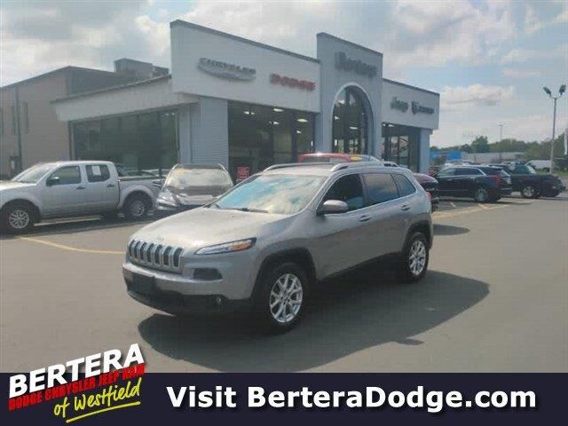 2015 Jeep Cherokee Latitude — photo 1 of 20