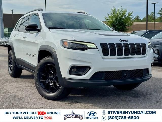 2022 Jeep Cherokee X — photo 1 of 26