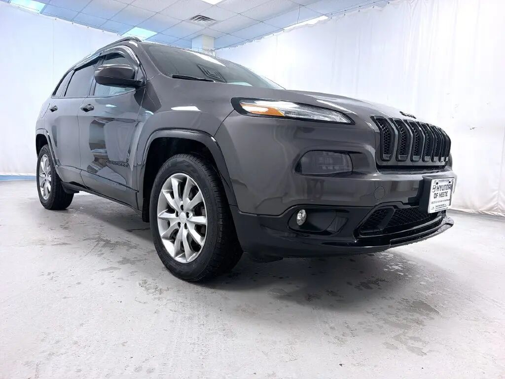 2018 Jeep Cherokee Tech Connect — photo 1 of 13