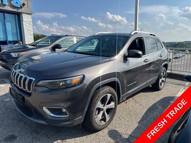 2019 Jeep Cherokee Limited — photo 1 of 9