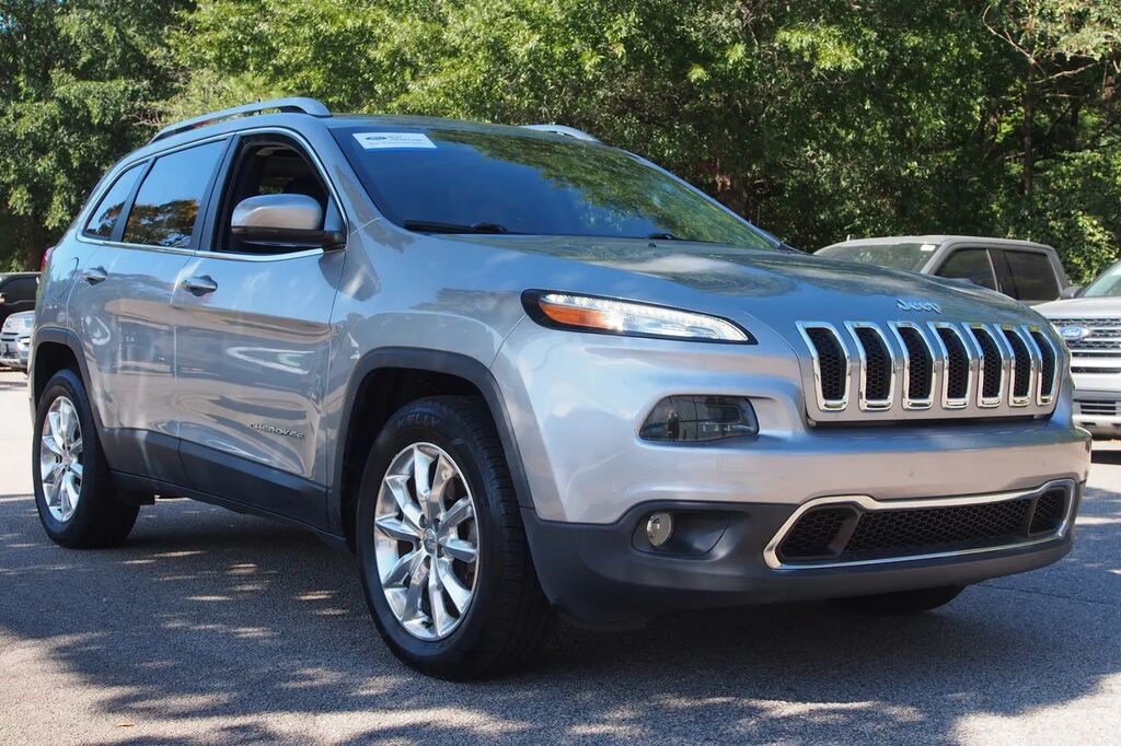 2017 Jeep Cherokee Limited — photo 1 of 13