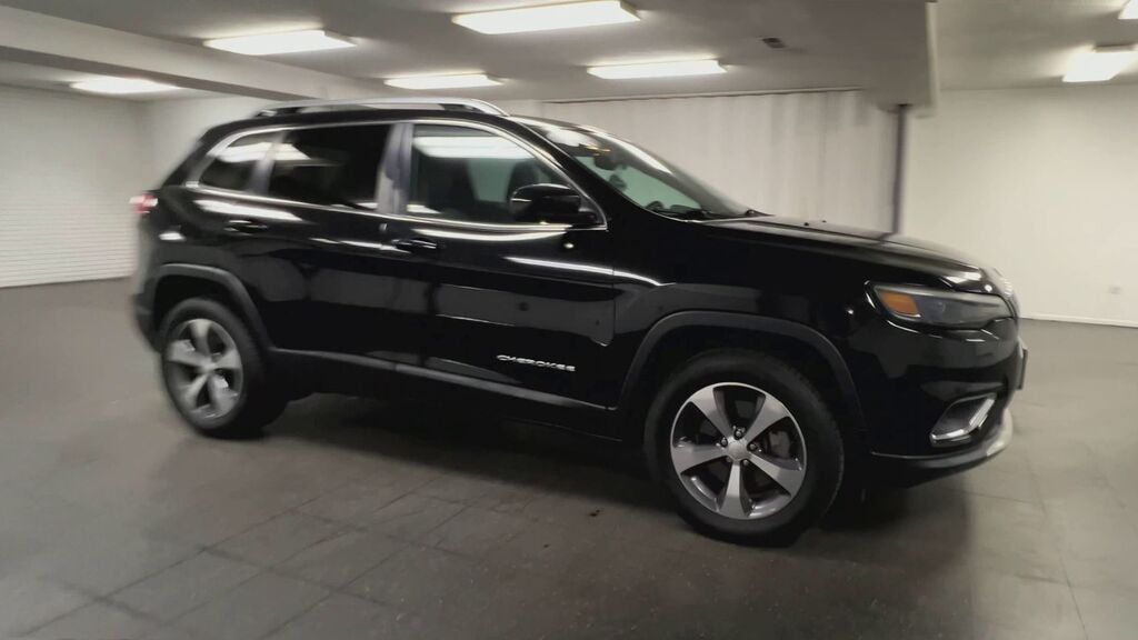 2019 Jeep Cherokee Limited 4x4 — photo 1 of 7