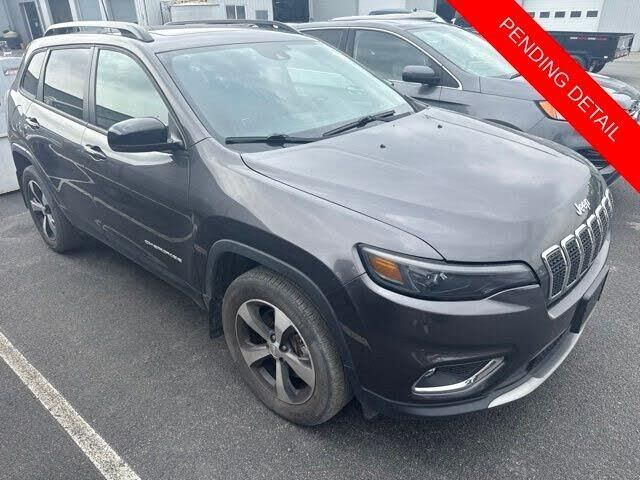 2022 Jeep Cherokee Limited — photo 1 of 1