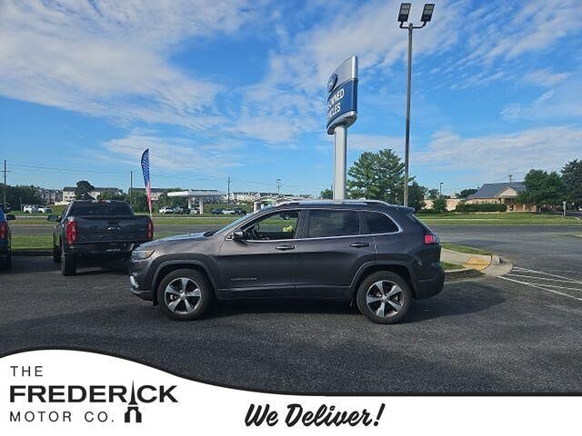 2020 Jeep Cherokee Limited — photo 1 of 13