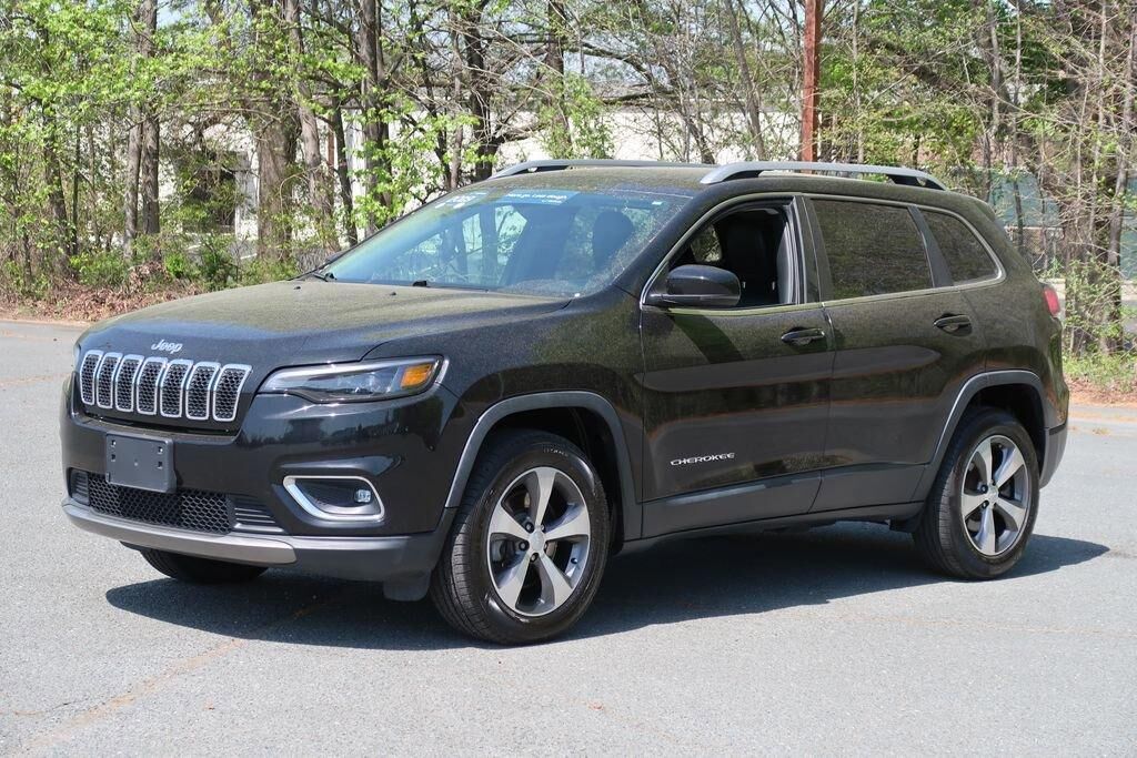 2019 Jeep Cherokee Limited 4x4 — photo 1 of 6