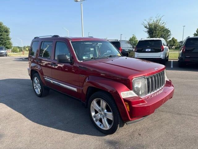 2012 Jeep Liberty Jet Edition — photo 1 of 13