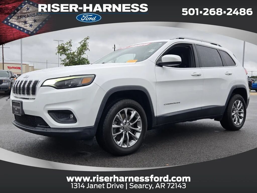 2019 Jeep Cherokee Latitude Plus — photo 1 of 13