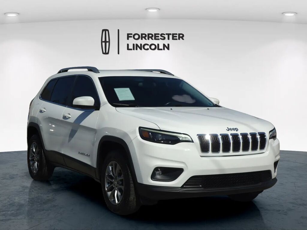 2020 Jeep Cherokee Latitude Plus — photo 1 of 13
