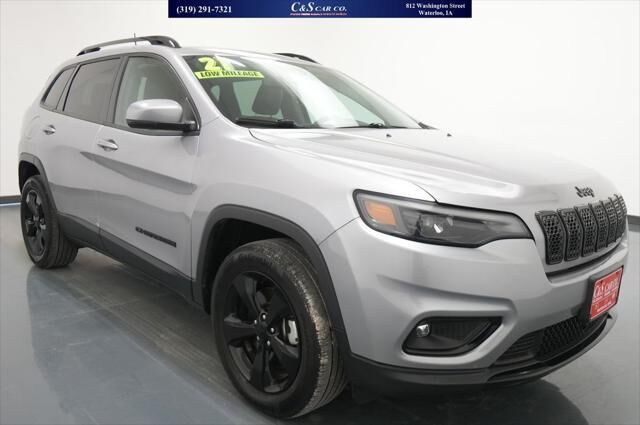 2021 Jeep Cherokee Altitude — photo 1 of 30