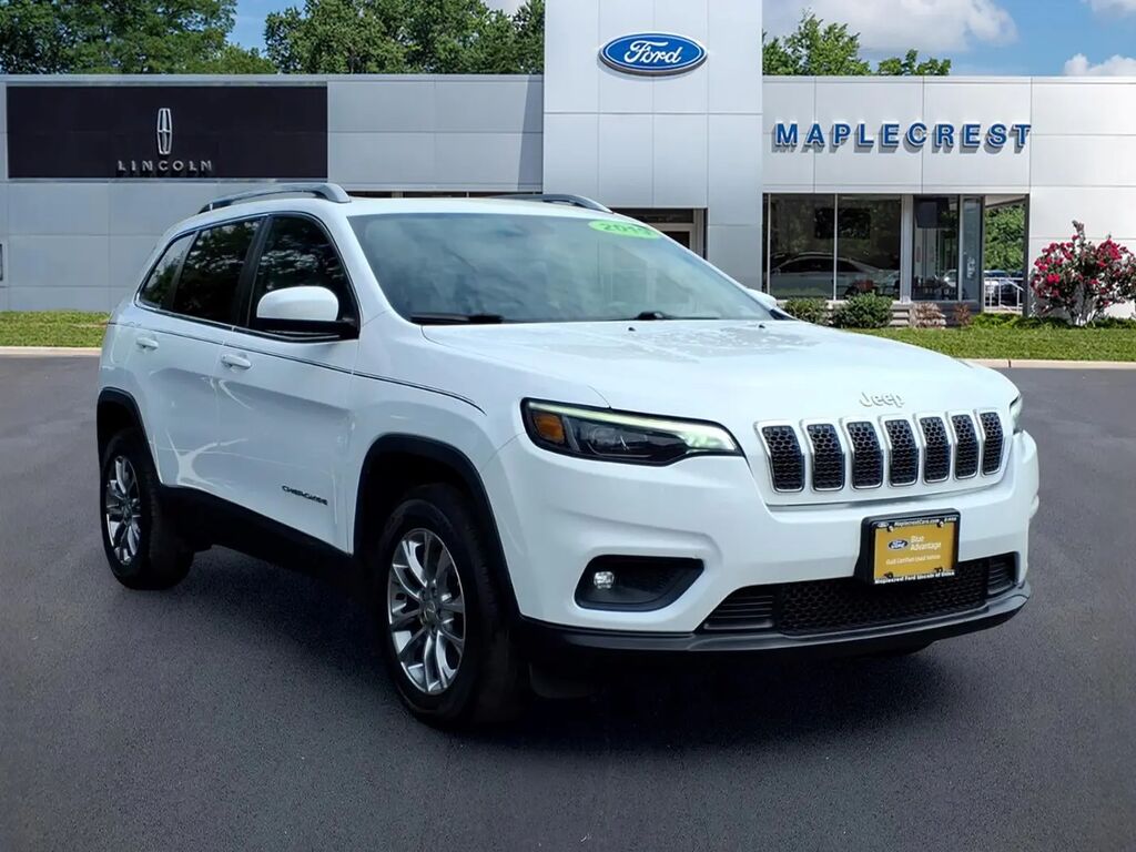 2019 Jeep Cherokee Latitude Plus — photo 1 of 13