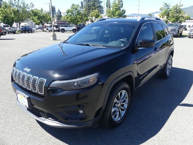 2019 Jeep Cherokee Latitude Plus — photo 1 of 13