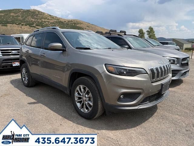 2019 Jeep Cherokee Latitude Plus — photo 1 of 26