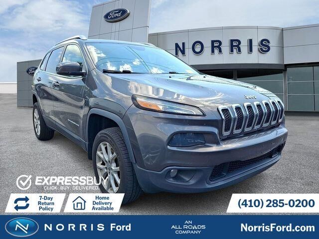 2018 Jeep Cherokee Latitude Plus — photo 1 of 5