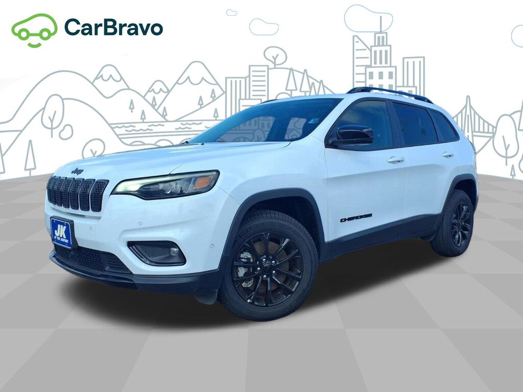 2023 Jeep Cherokee Altitude Lux — photo 1 of 6