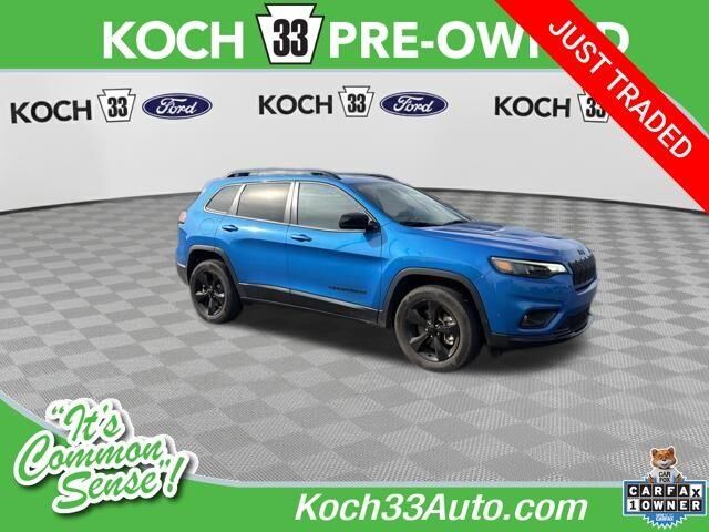 2023 Jeep Cherokee Altitude Lux — photo 1 of 16
