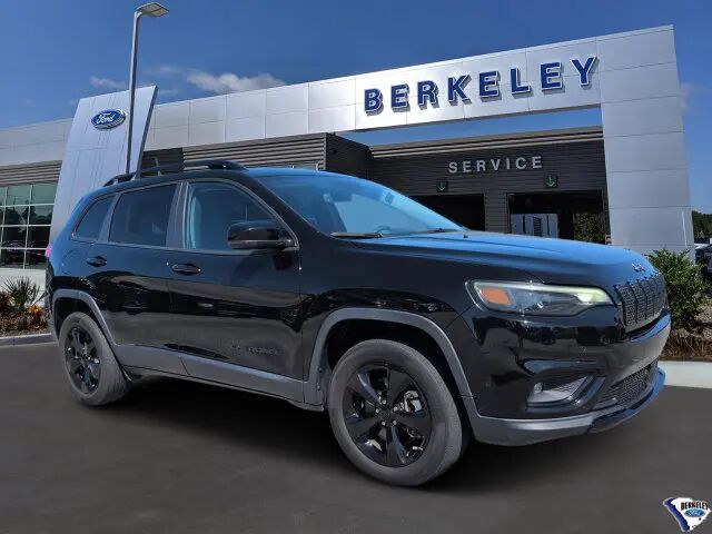 2023 Jeep Cherokee Altitude Lux