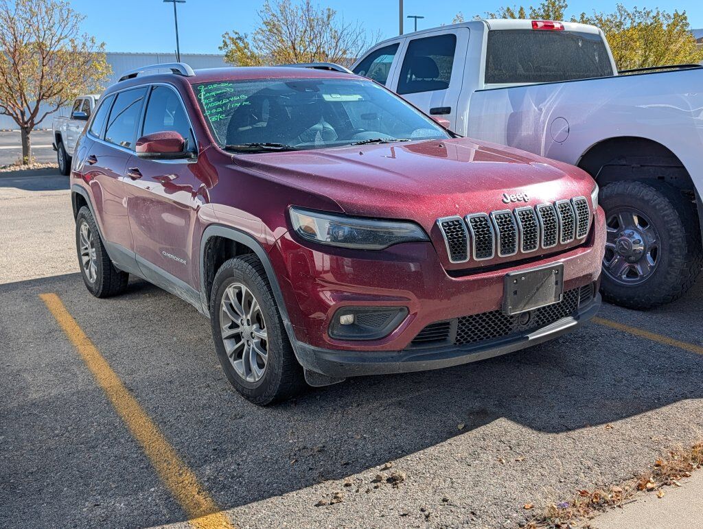 2021 Jeep Cherokee Latitude Lux — photo 1 of 3