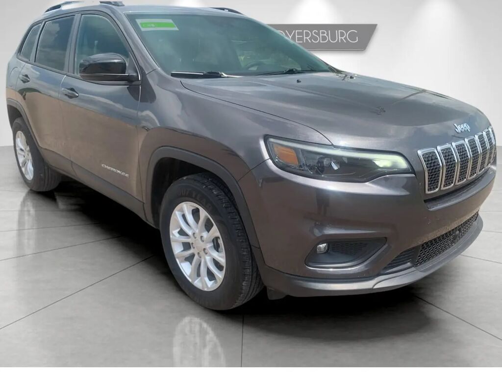 2022 Jeep Cherokee Latitude Lux — photo 1 of 12