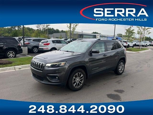 2021 Jeep Cherokee Latitude Lux — photo 1 of 26