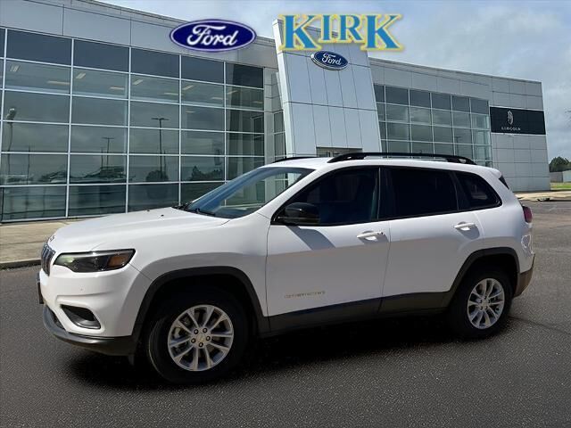 2022 Jeep Cherokee Latitude Lux — photo 1 of 13