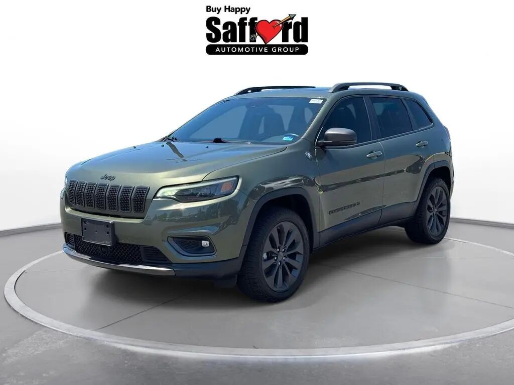 2021 Jeep Cherokee Latitude Lux — photo 1 of 13