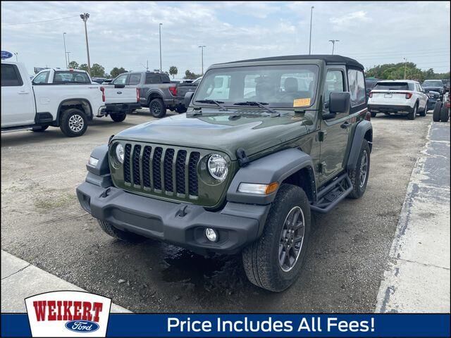 2024 Jeep Wrangler Sport — photo 1 of 26