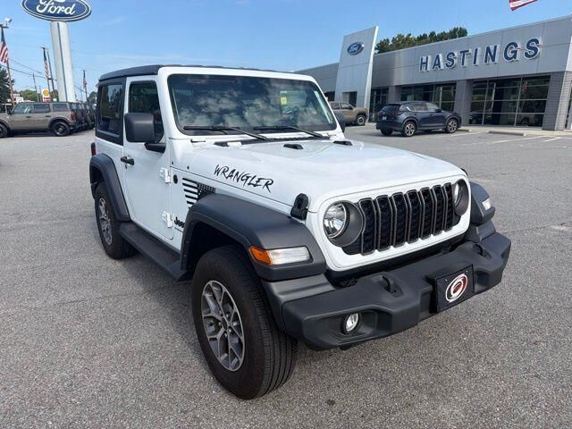2024 Jeep Wrangler Sport — photo 1 of 37