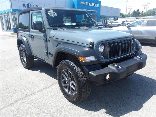 2025 Jeep Wrangler Sport — photo 1 of 26