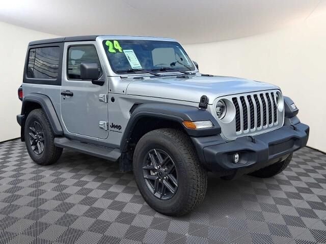 2024 Jeep Wrangler Sport — photo 1 of 26