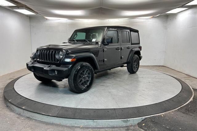 2024 Jeep Wrangler Sport — photo 1 of 26