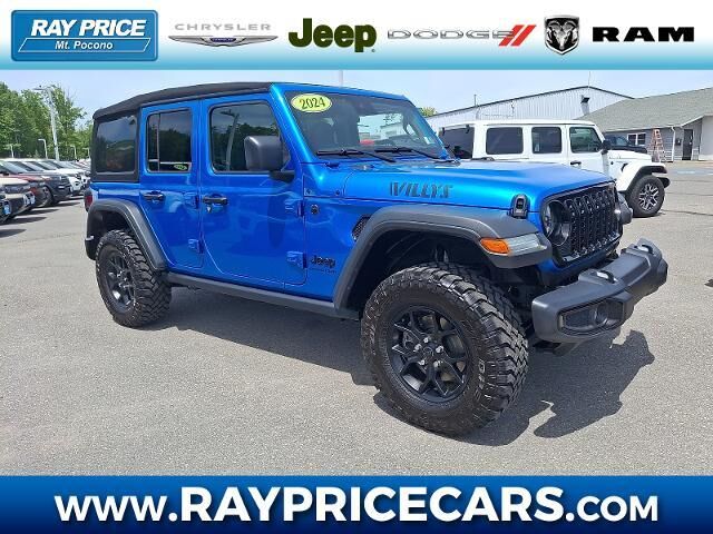 2024 Jeep Wrangler Sport — photo 1 of 13