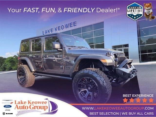2024 Jeep Wrangler Sport — photo 1 of 13